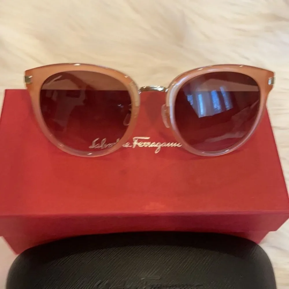 Salvatore Ferragamo Round Sunglasses